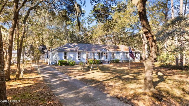 6 Spring Knob Circle, Beaufort, SC 29907