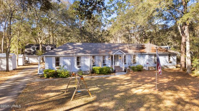 6 Spring Knob Circle, Beaufort, SC 29907