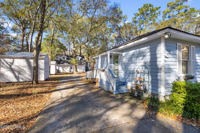 6 Spring Knob Circle, Beaufort, SC 29907