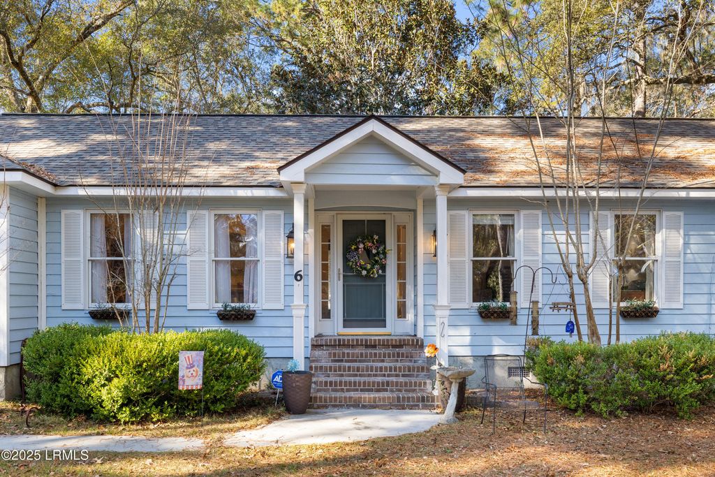 6 Spring Knob Circle, Beaufort, SC 29907