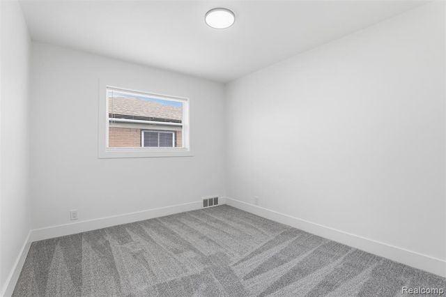 15230 Oakwood Drive, Oak Park, MI 48237