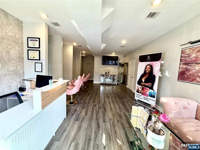 73 Wallington, Wallington, NJ 07057