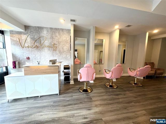 73 Wallington, Wallington, NJ 07057