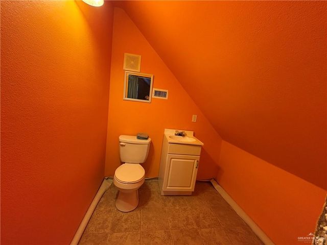 45 Zinnia Street, Rio Grande City, TX 78582