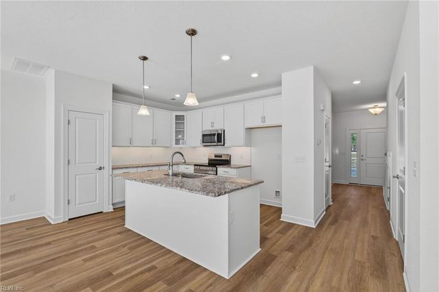 4958 Apricot WAY, Chesapeake, VA 23321