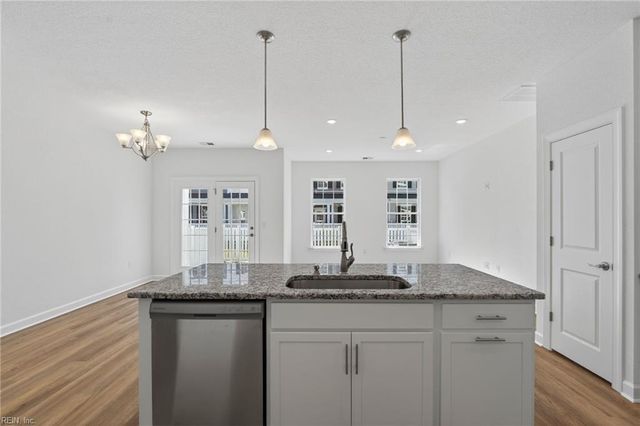 4958 Apricot WAY, Chesapeake, VA 23321