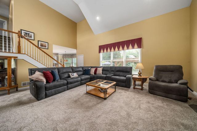 9153 Candleridge Street, Pickerington, OH 43147