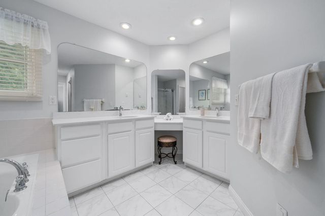 9153 Candleridge Street, Pickerington, OH 43147