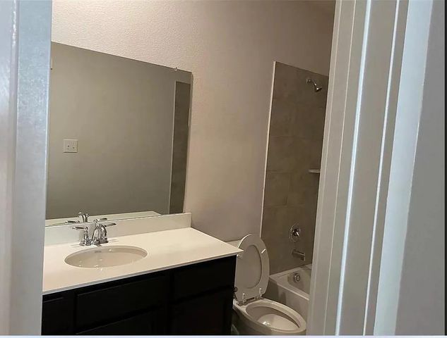 2408 Magalia Lane, Lewisville, TX 75056