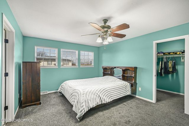 9424 ERIKA LANE, New Bloomfield, MO 65063