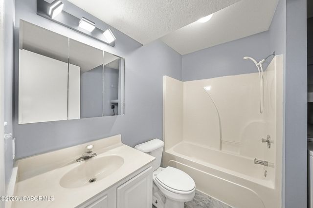 9424 ERIKA LANE, New Bloomfield, MO 65063