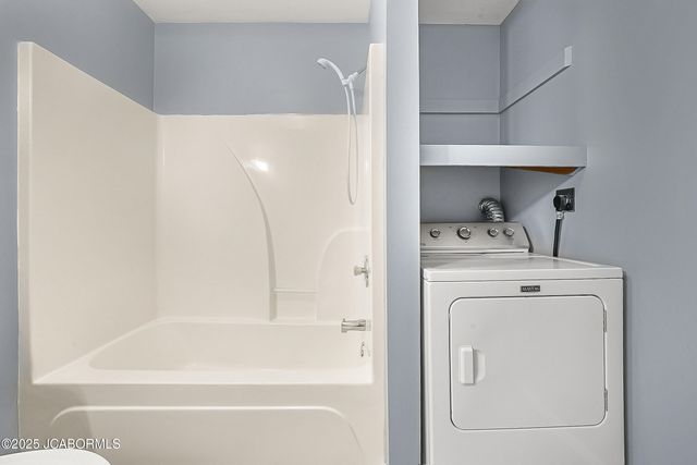 9424 ERIKA LANE, New Bloomfield, MO 65063