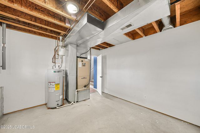 9424 ERIKA LANE, New Bloomfield, MO 65063