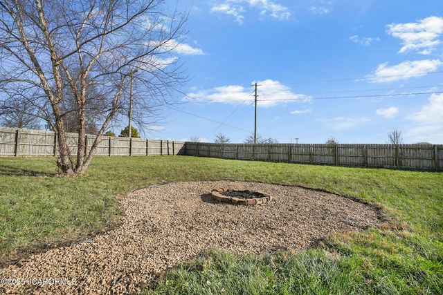 9424 ERIKA LANE, New Bloomfield, MO 65063