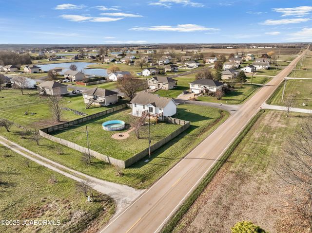 9424 ERIKA LANE, New Bloomfield, MO 65063