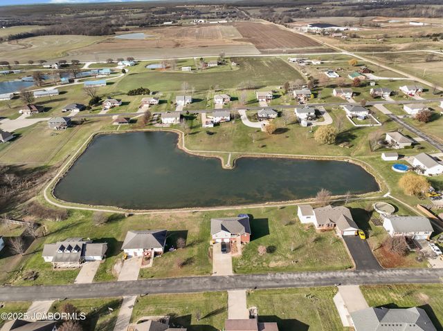 9424 ERIKA LANE, New Bloomfield, MO 65063