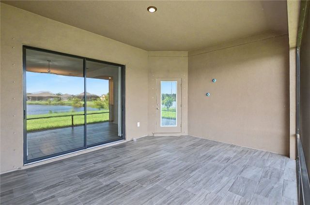 5741 1st Lane, Vero Beach, FL 32968