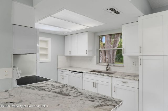 1244 Persian Avenue, Spring Hill, FL 34608