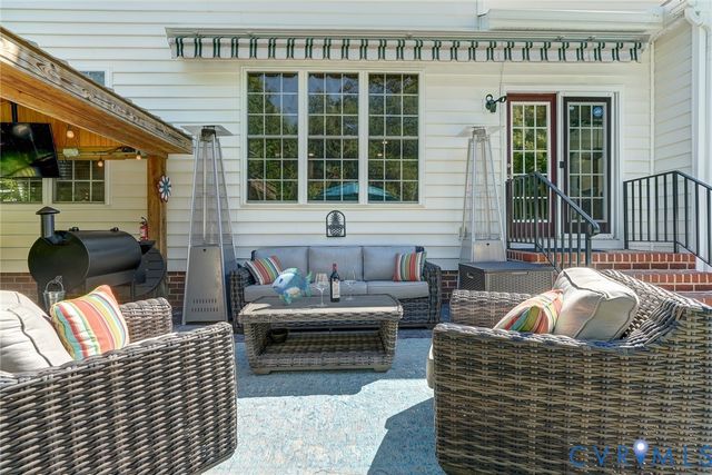 11028 Slenderleaf Dr, Glen Allen, VA 23060