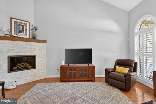 336 COLONY POINT PL, Edgewater, MD 21037