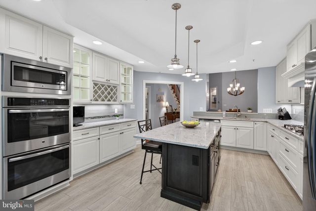 336 COLONY POINT PL, Edgewater, MD 21037