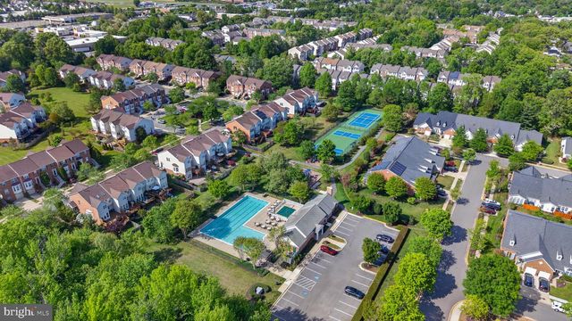 336 COLONY POINT PL, Edgewater, MD 21037