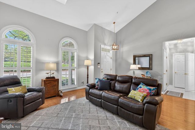 336 COLONY POINT PL, Edgewater, MD 21037