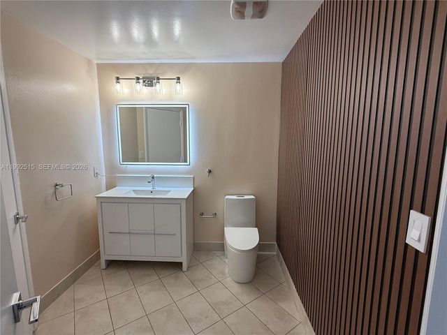 1900 N Bayshore Dr 3507, Miami, FL 33132