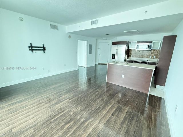 1900 N Bayshore Dr 3507, Miami, FL 33132