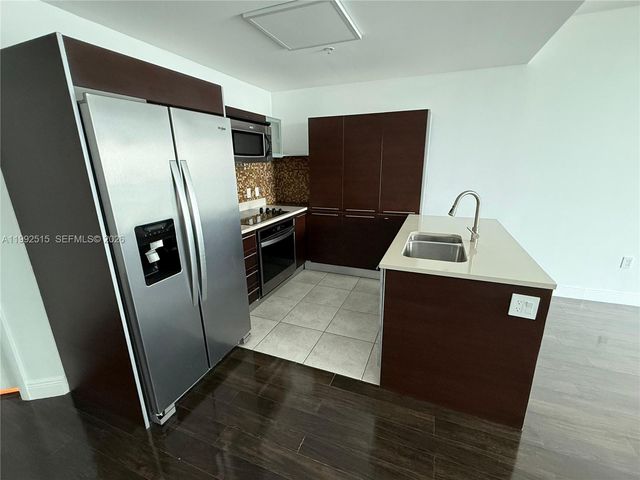 1900 N Bayshore Dr 3507, Miami, FL 33132