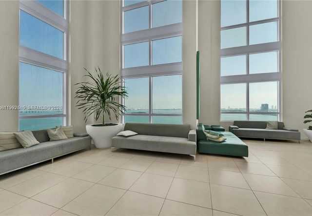 1900 N Bayshore Dr 3507, Miami, FL 33132