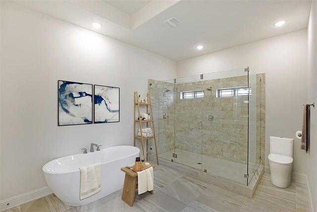 200 Broadmoor Lane, Ovilla, TX 75154