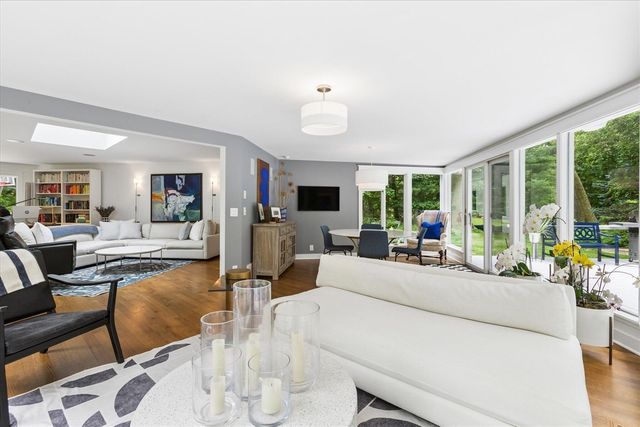 1912 Sunset Court, Saint Joseph, MI 49085