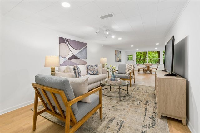 1912 Sunset Court, Saint Joseph, MI 49085
