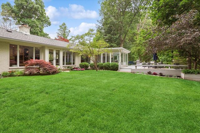 1912 Sunset Court, Saint Joseph, MI 49085