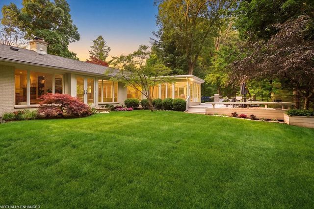1912 Sunset Court, Saint Joseph, MI 49085