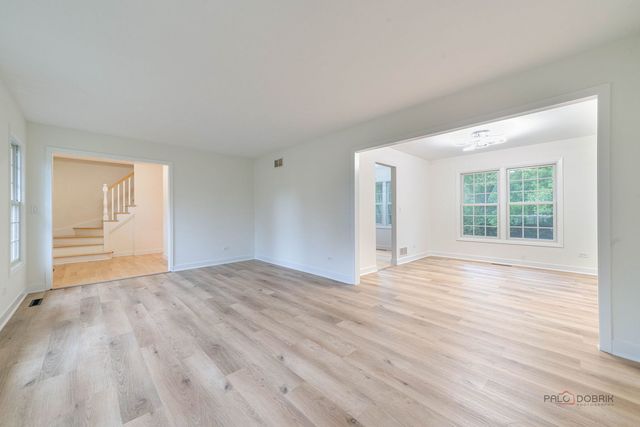 1338 Trinity Place, Libertyville, IL 60048