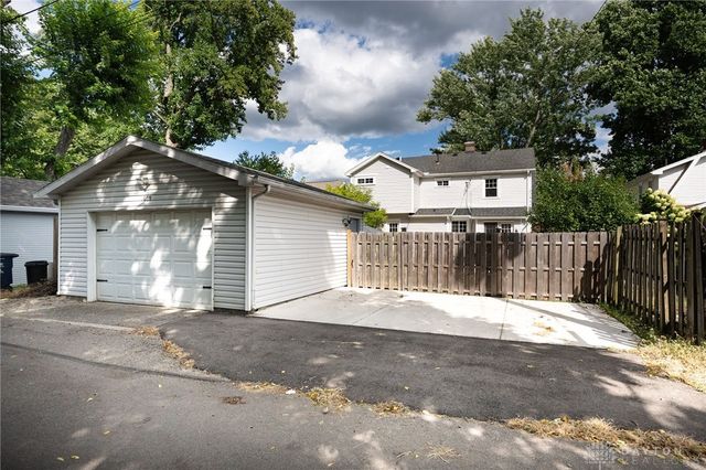 1809 Shroyer Road, Oakwood, OH 45419