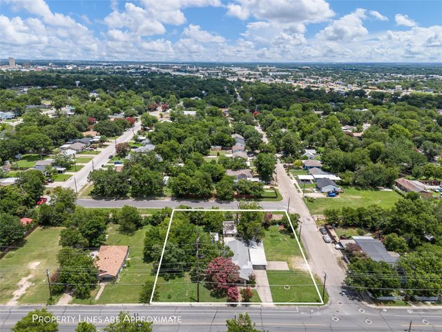 1320 S 26th Street, Waco, TX 76706