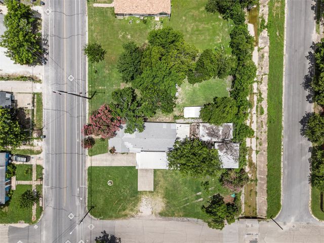 1320 S 26th Street, Waco, TX 76706