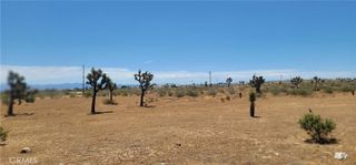 12350 Pueblo Trl, Phelan, CA 92392
