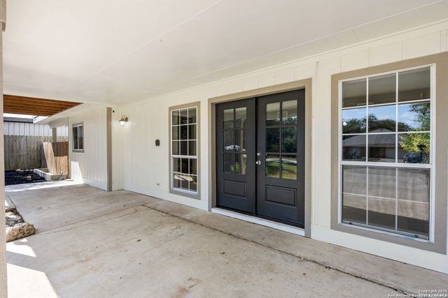 178 MARY ANN DR, Canyon Lake, TX 78133