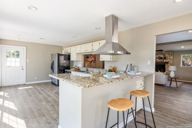 178 MARY ANN DR, Canyon Lake, TX 78133