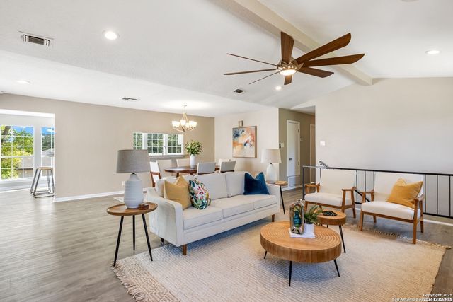 178 MARY ANN DR, Canyon Lake, TX 78133