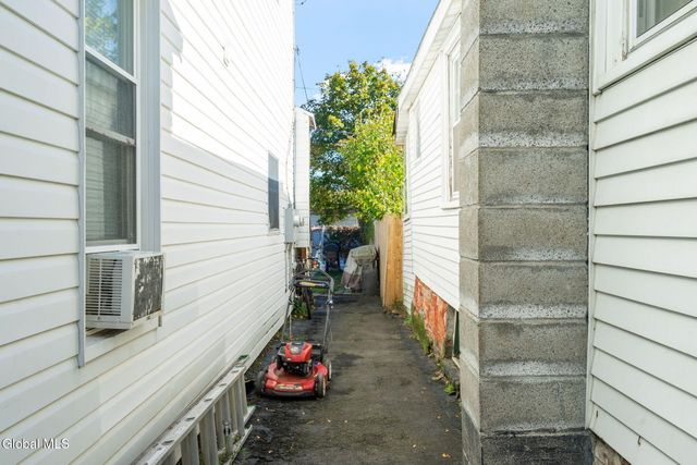 1316 5th Avenue, Watervliet, NY 12189