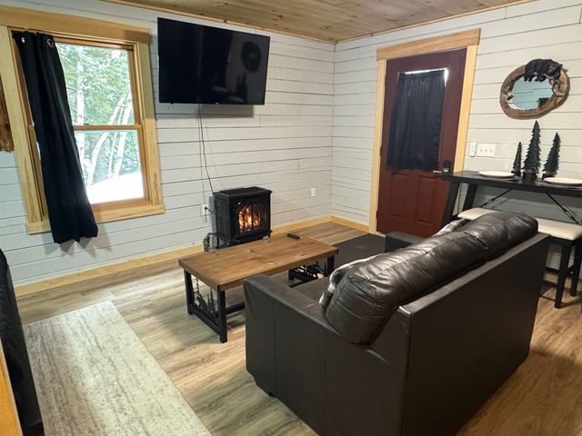 576 Darling Hill Road, Derby, VT 05829