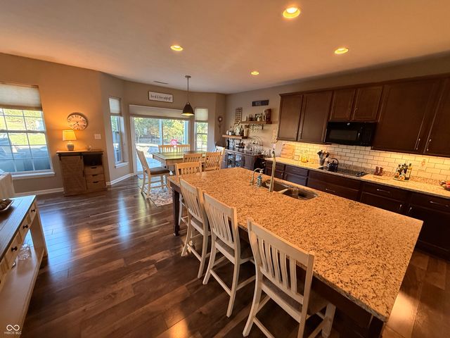 299 Entrance Hall View, Greenwood, IN 46142