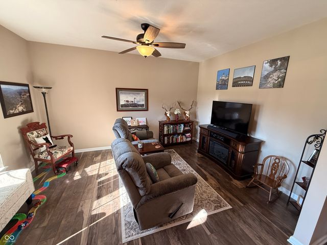 299 Entrance Hall View, Greenwood, IN 46142