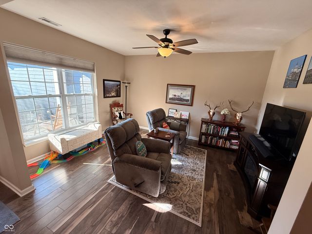 299 Entrance Hall View, Greenwood, IN 46142