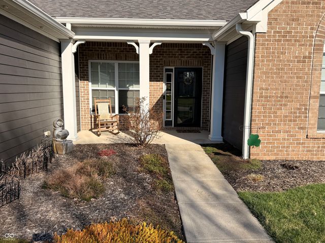 299 Entrance Hall View, Greenwood, IN 46142